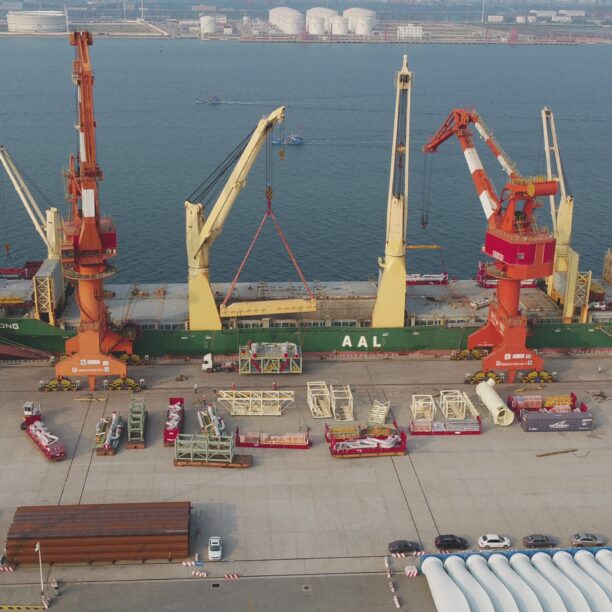 Portside shipping delivery of fabricated, pre-assembled SMPE&I modules.